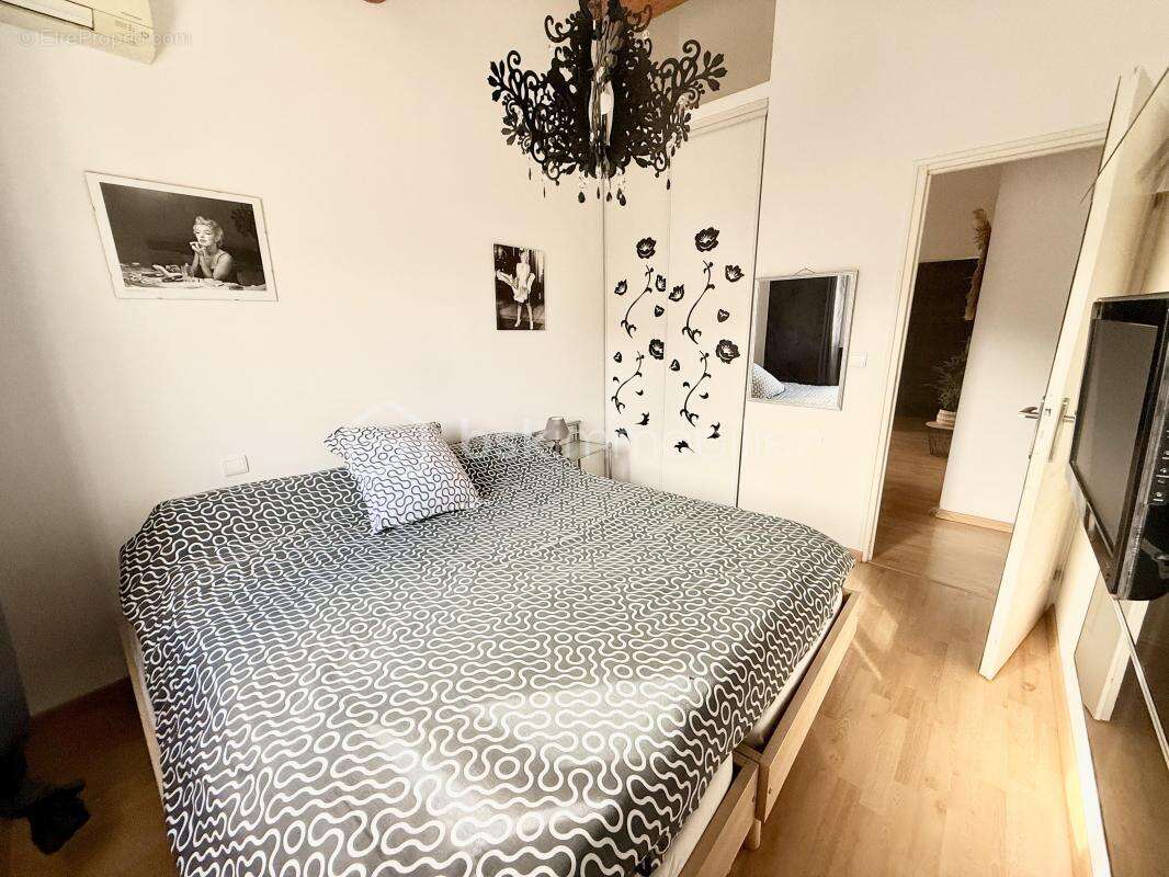 Villa spacieuse non mitoyenne avec piscine garage et mobile-home indépendant - photo 6