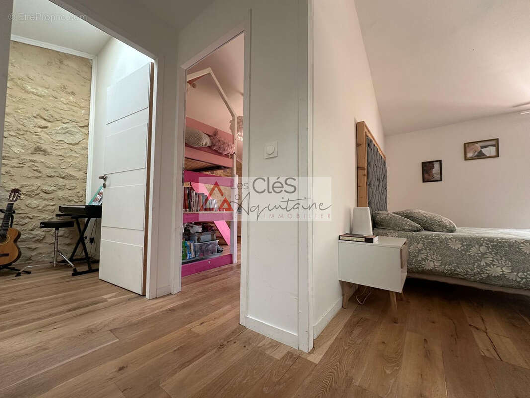 Maison pierre 120M2 PODENSAC - photo 13