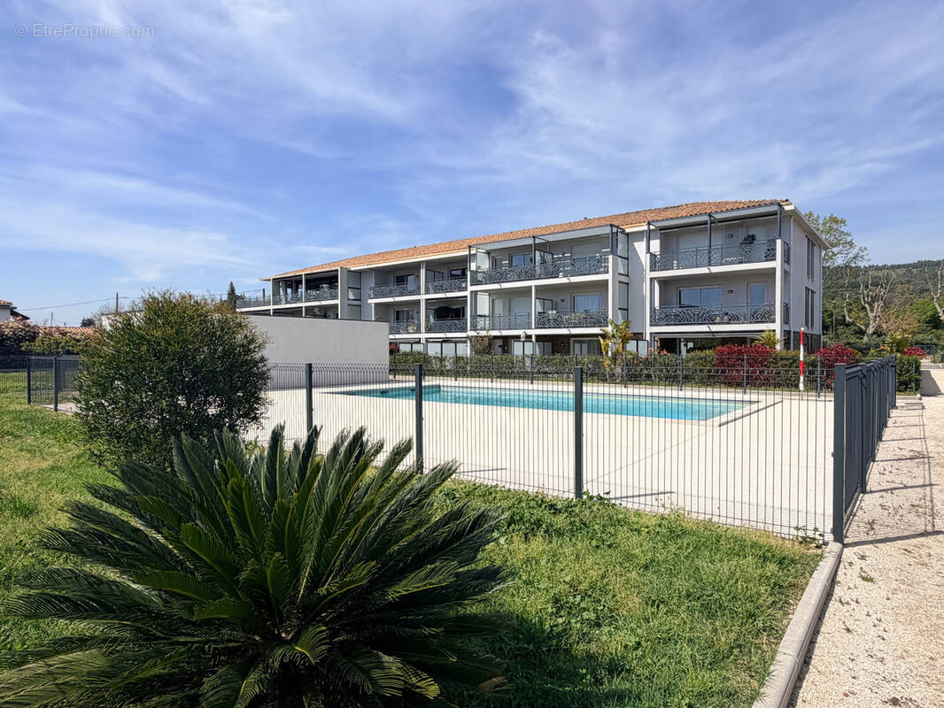Appartement à HYERES