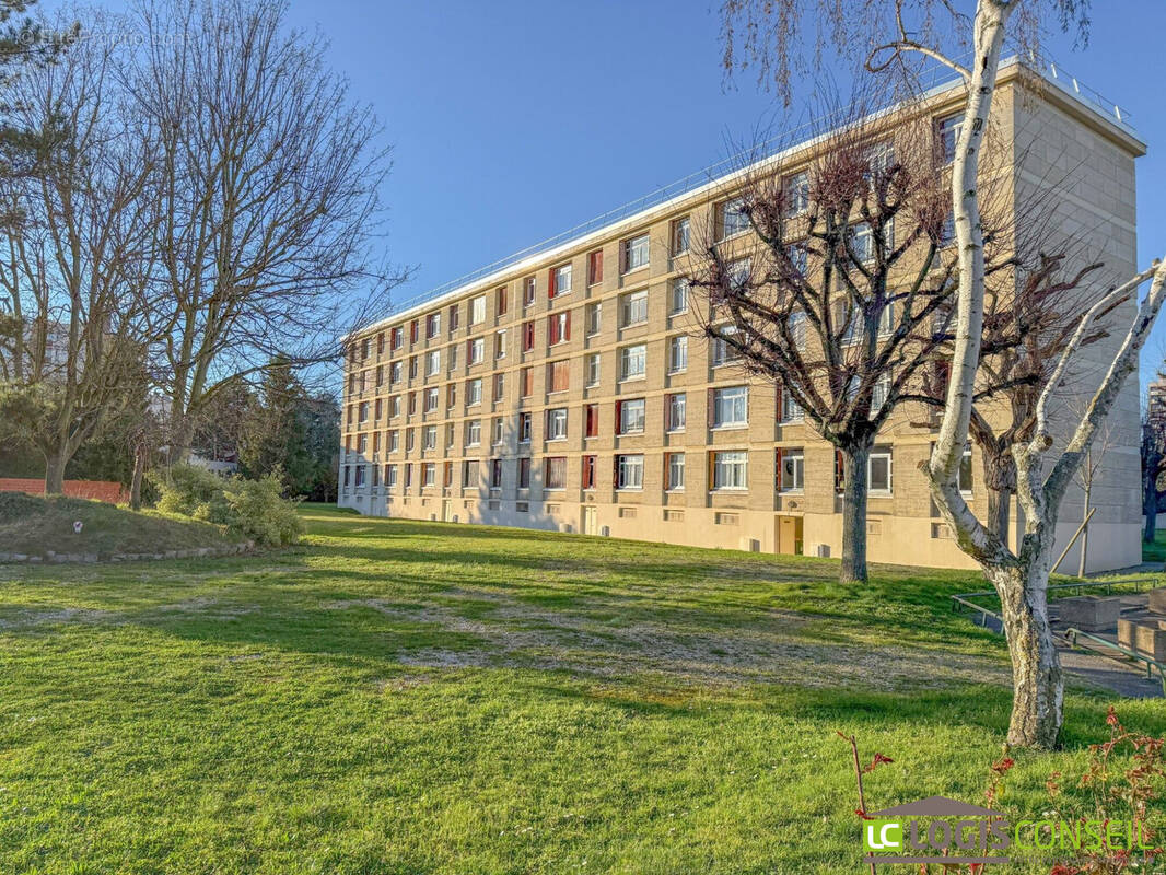 Appartement à CHATILLON
