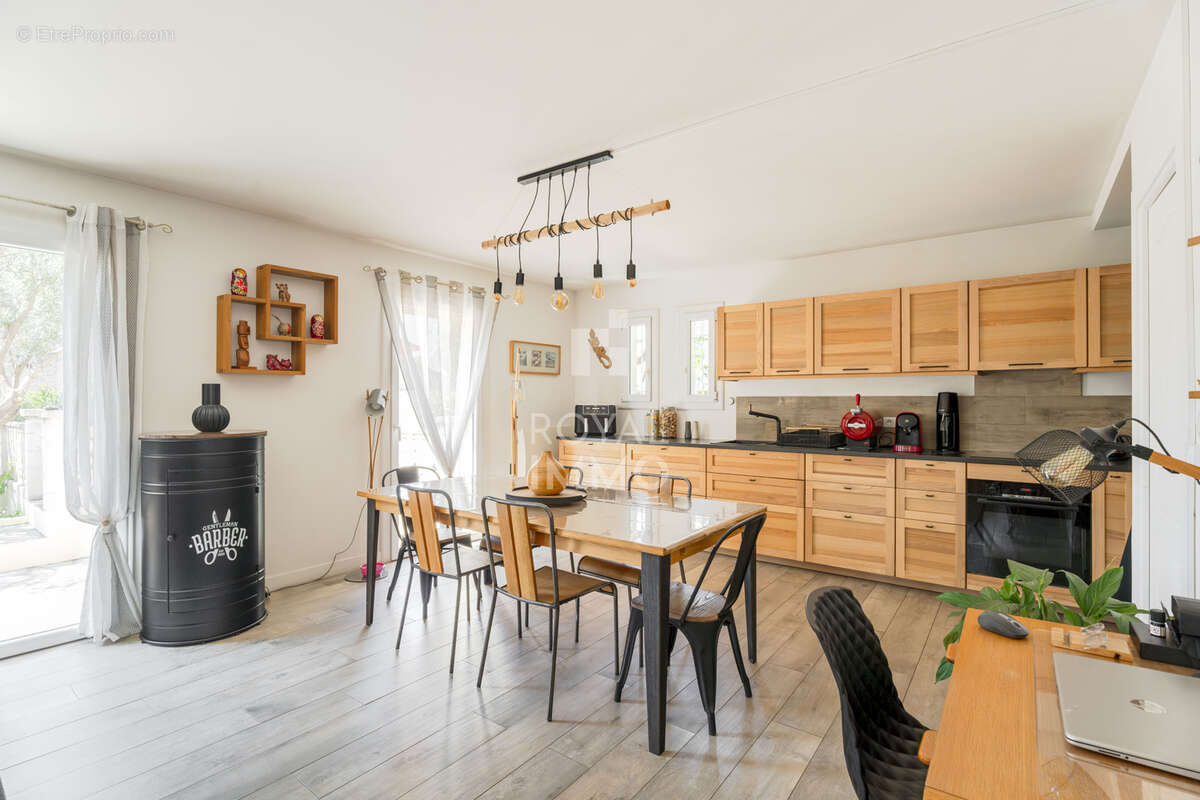 Maison T5 - 110m2 - piscine - photo 8