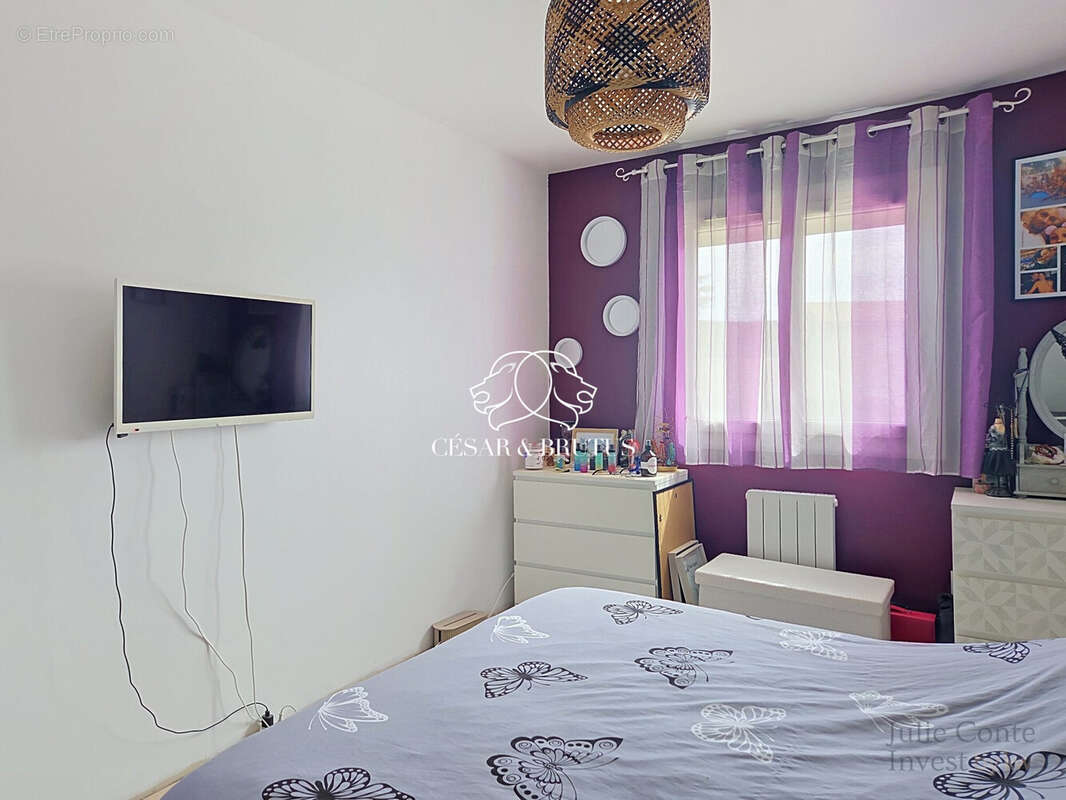 Maison 184 m² à Saint-Clair-Du-Rhone  - photo 9