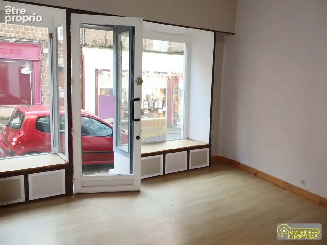 Appartement 1 m² à vendre à Mortain (50140) - photo 3