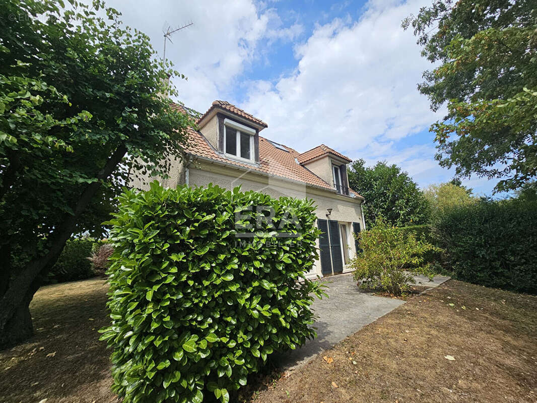 Maison 133m² à crespières - photo 5