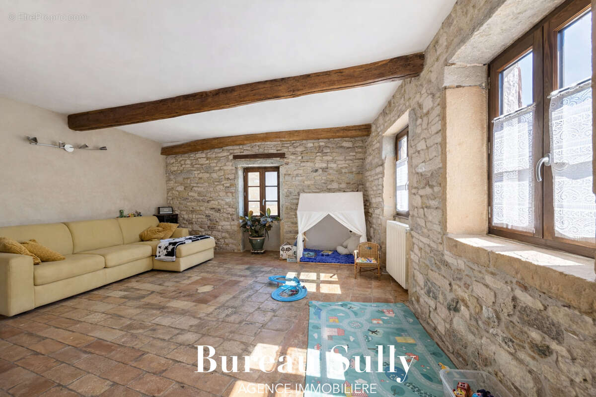 Maison à MARCILLY-D'AZERGUES