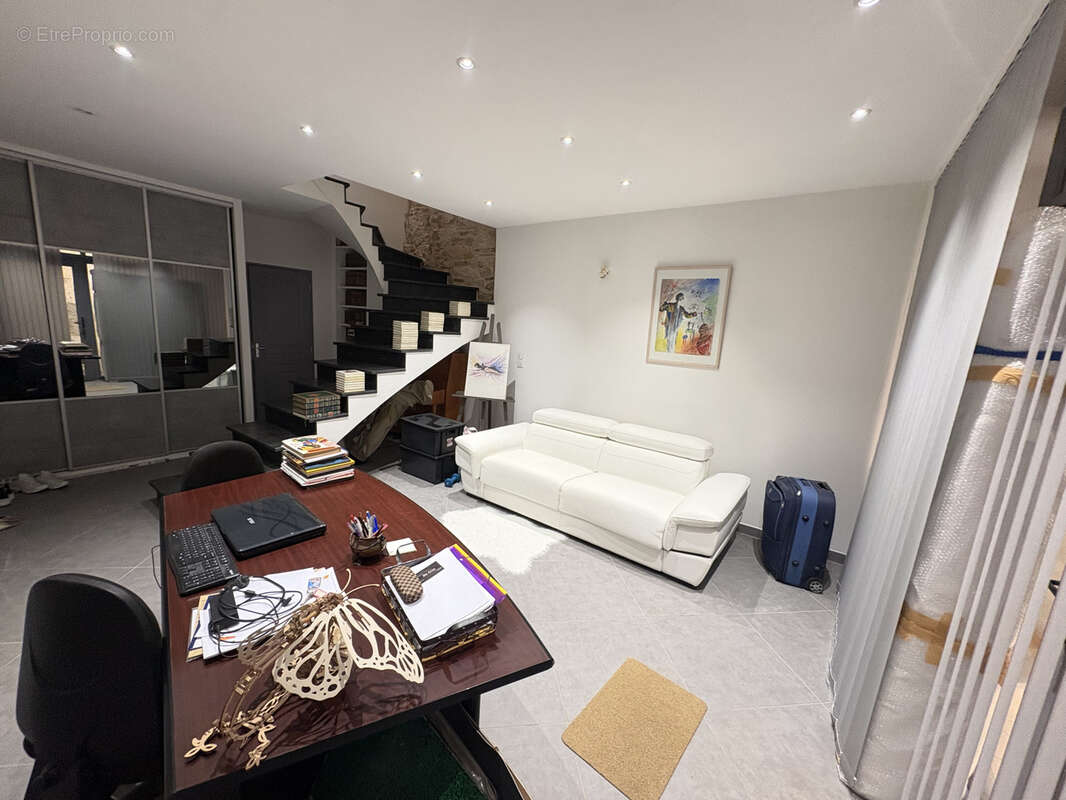 Maison à PUY-L'EVEQUE