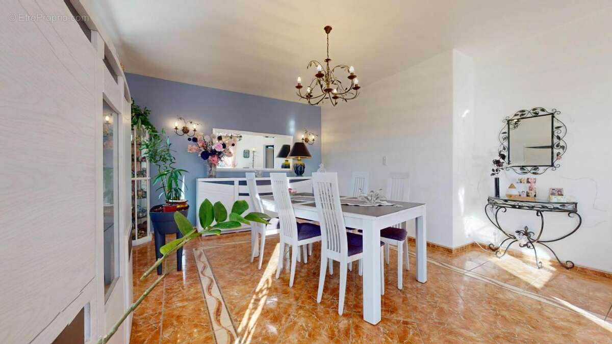 Exclusivite ! villegailhenc ! villa 4 faces sur 2300m² de terrain clos - photo 5