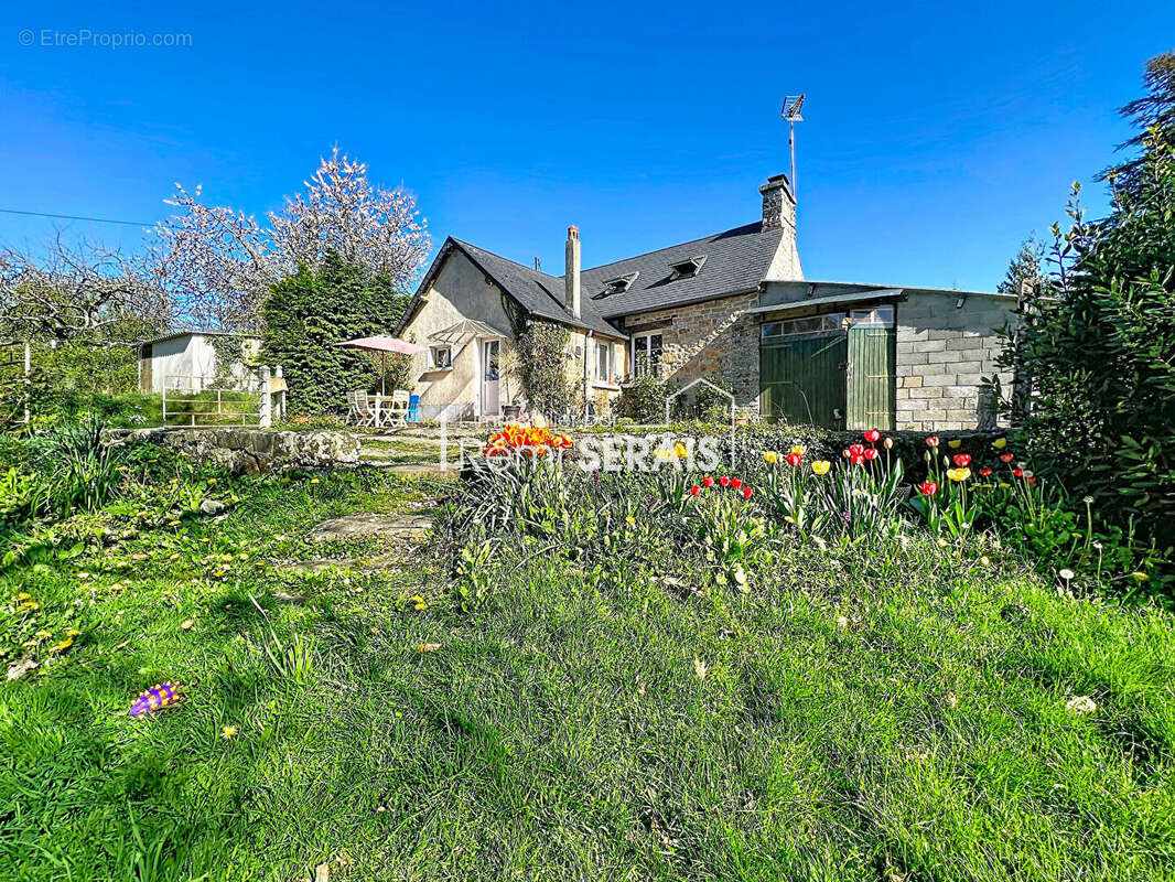 Maison à CHAMPSECRET