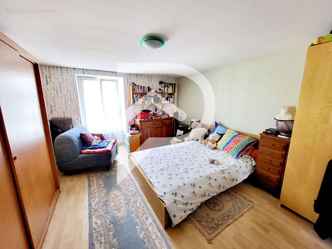 Maison  7 pièce(s) CHAMPSEVRAINE - photo 10