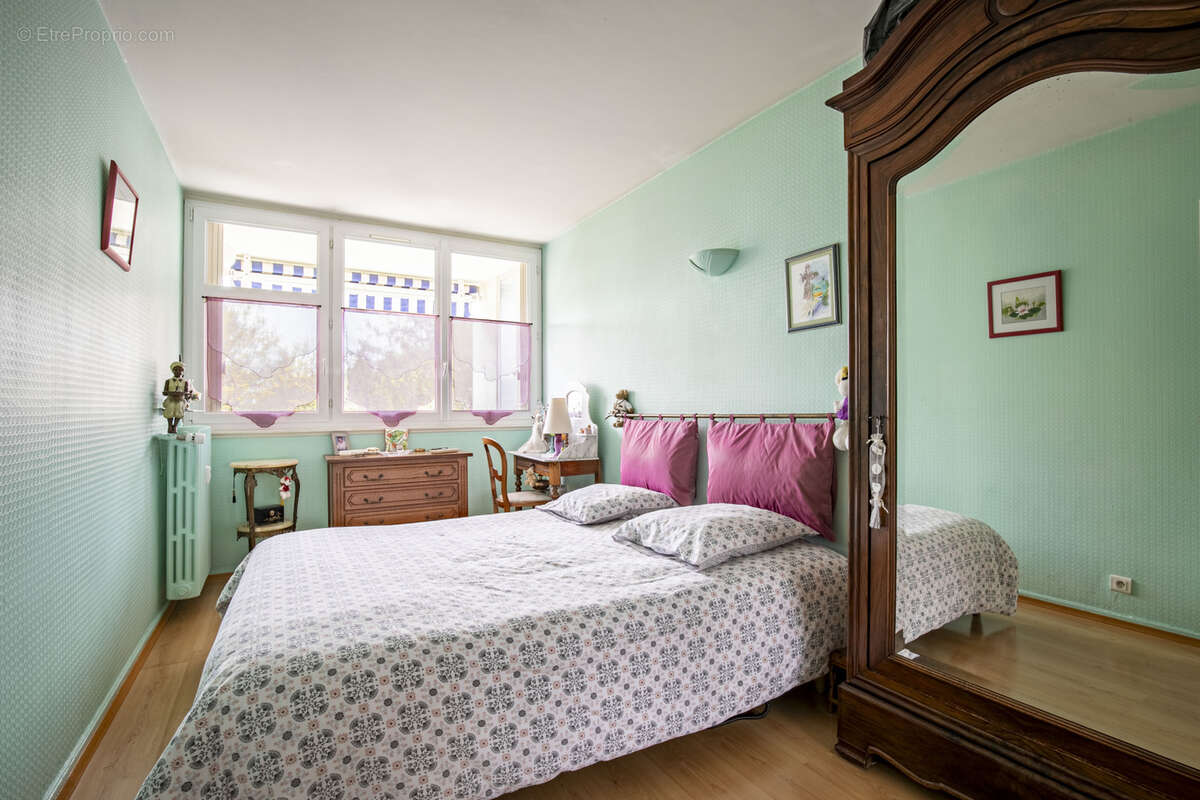 Appartement Le Pecq 4 pièce(s) 73.83 m2 - photo 5