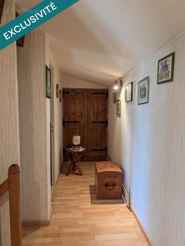 Maison 132 m² à Bayas  - photo 7