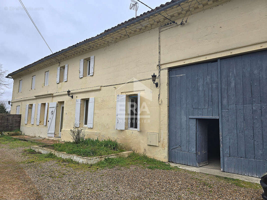 Maison à SAINT-SEURIN-SUR-L&#039;ISLE