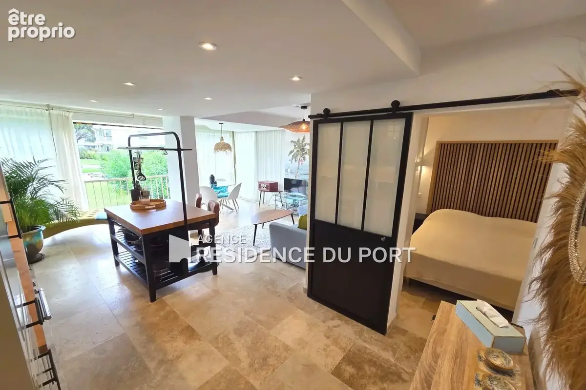 Appartement 1 pièce 44 m² à vendre à Mandelieu-La-Napoule (06210) - photo 3