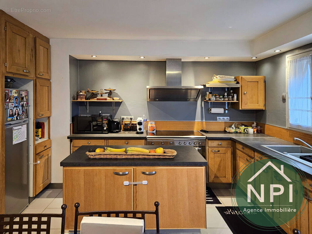 Maison à LIVRY-SUR-SEINE