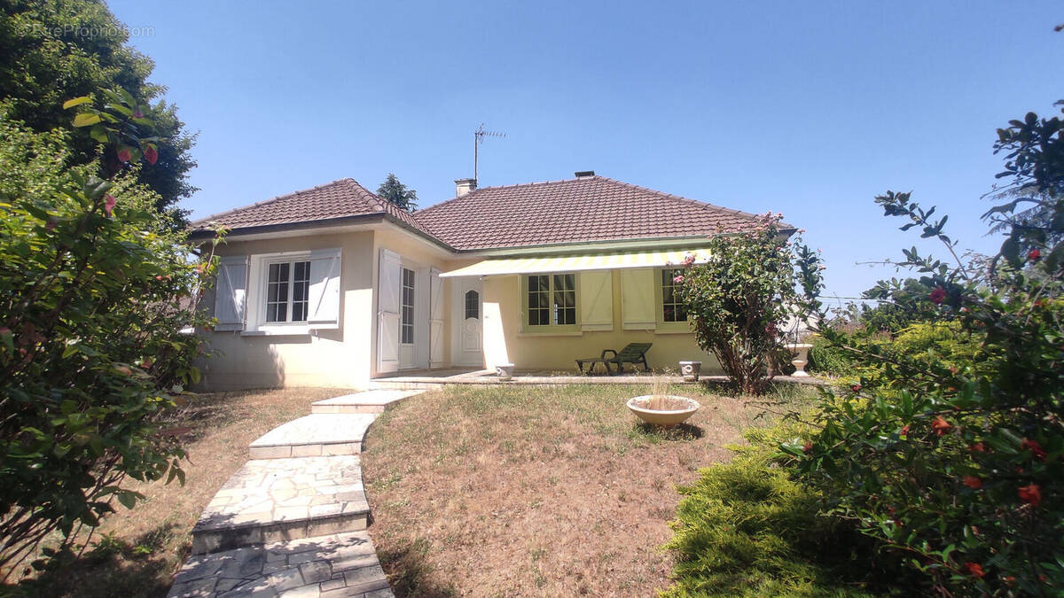 Maison à CHATELLERAULT