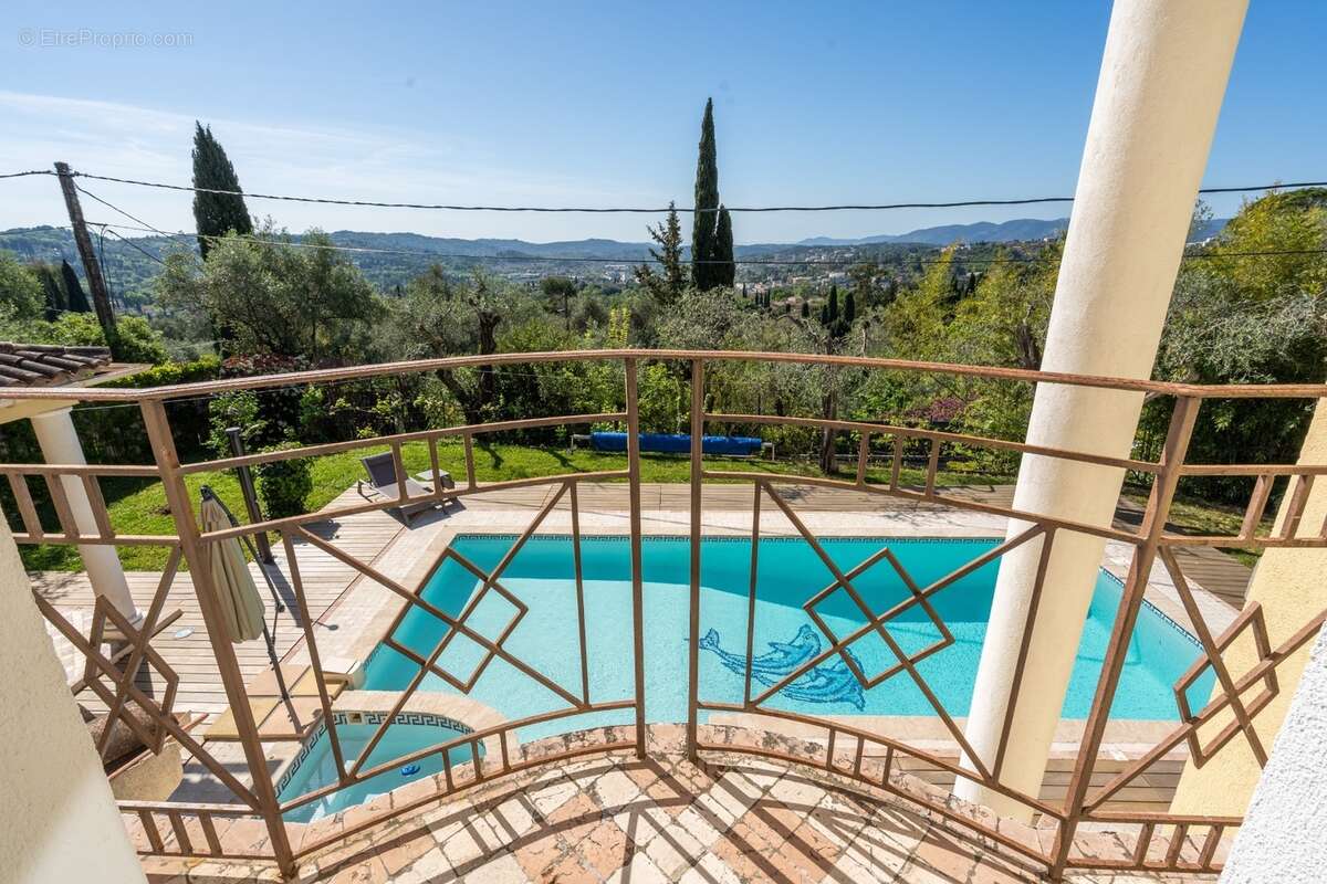 Villa contemporaine de prestige – Vue mer – Piscine chauffée & jacuzzi – Saint-Jean Grasse - photo 23