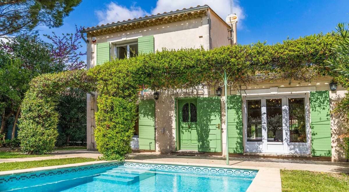 Maison à SAINT-REMY-DE-PROVENCE