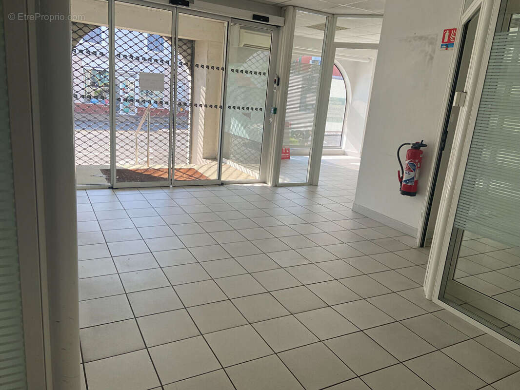 A vendre immeuble Saint Paul Les Dax de 300 m2 - photo 2