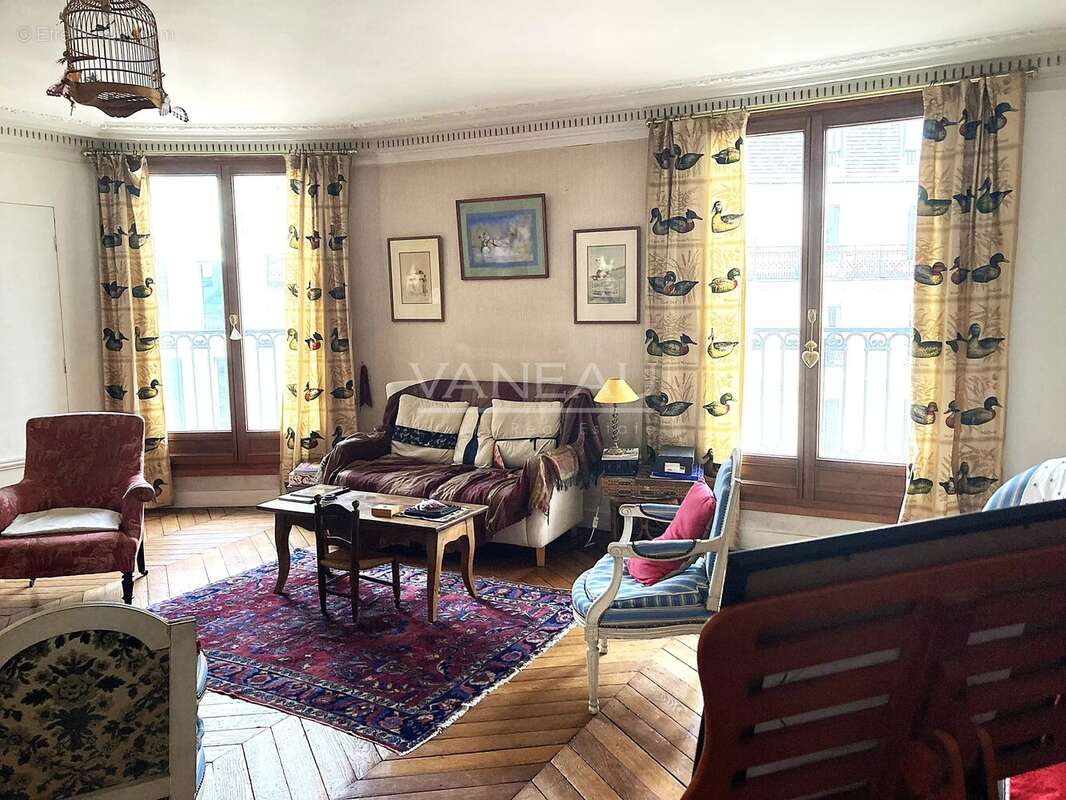 Appartement à PARIS-9E