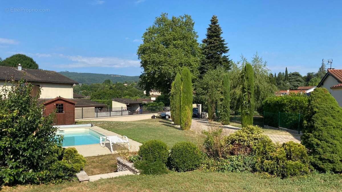 Maison familiale à Fontaines-Saint-Martin - photo 3