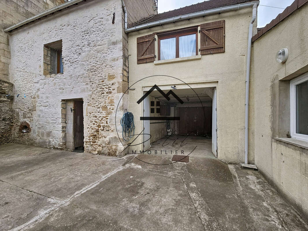 Maison à CAUFFRY
