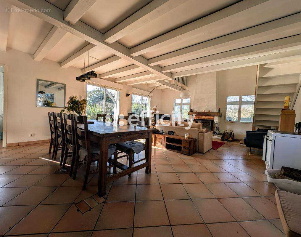 Maison à GAILLAN-EN-MEDOC