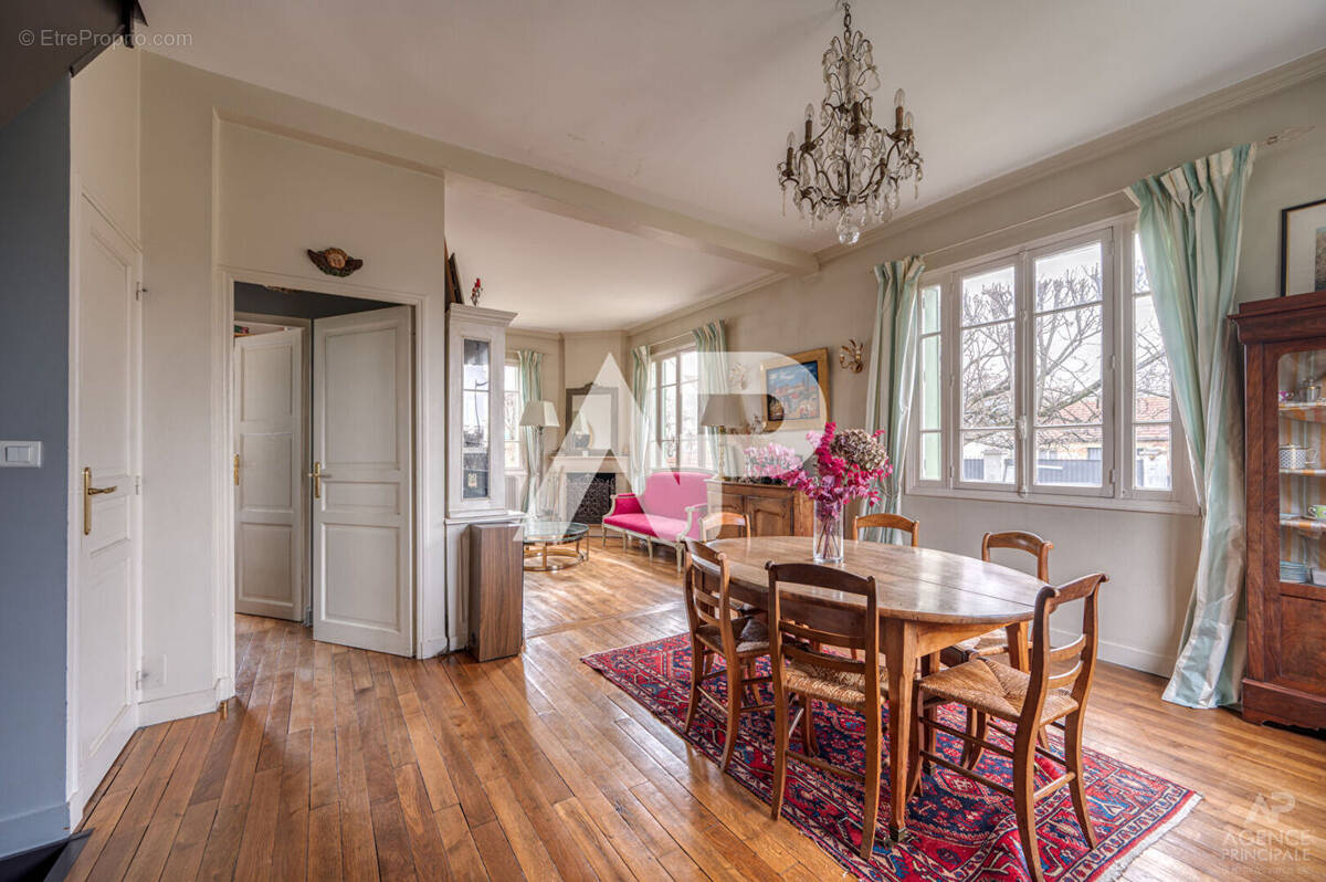 Maison à RUEIL-MALMAISON