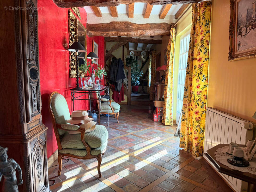 Maison à CORMEILLES