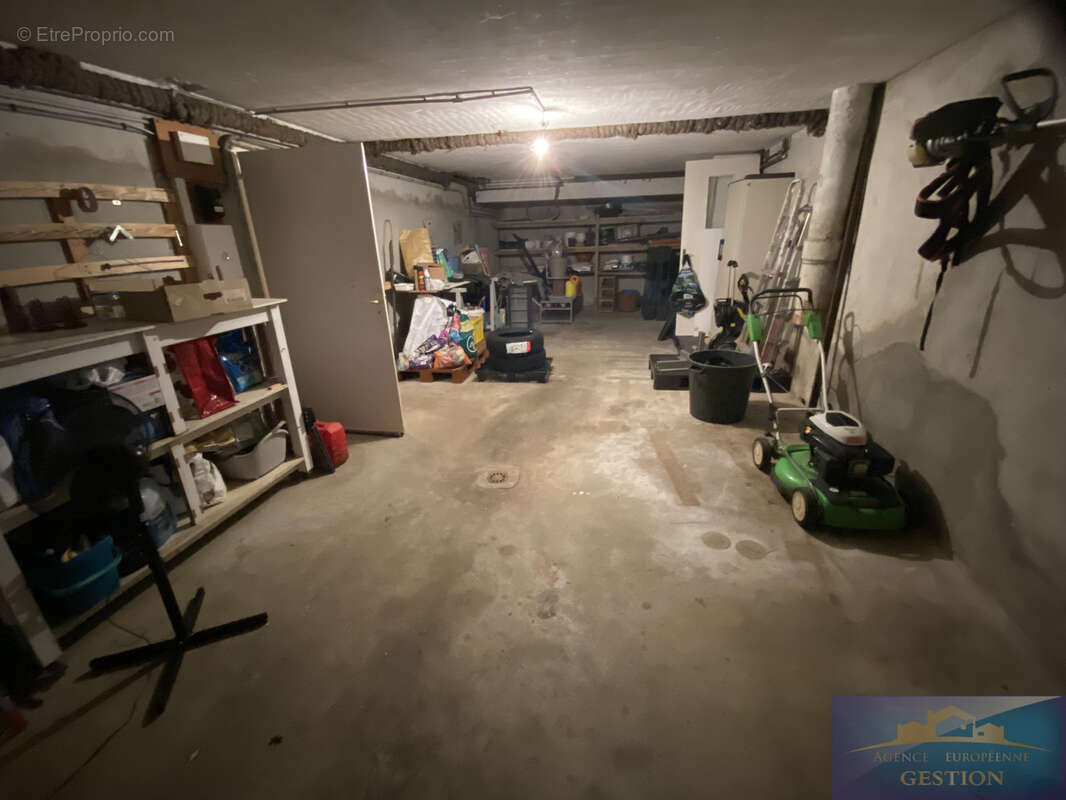 Maison avec 3 appartements - photo 12