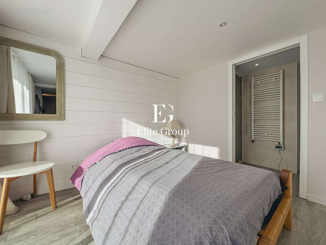 Maison à L&#039;ISLE-D&#039;ESPAGNAC