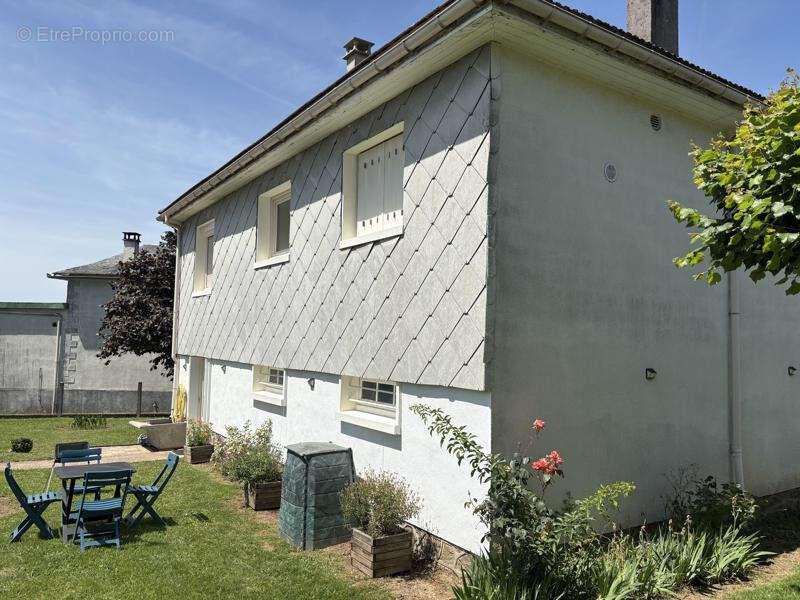 Maison à ARNAC-POMPADOUR