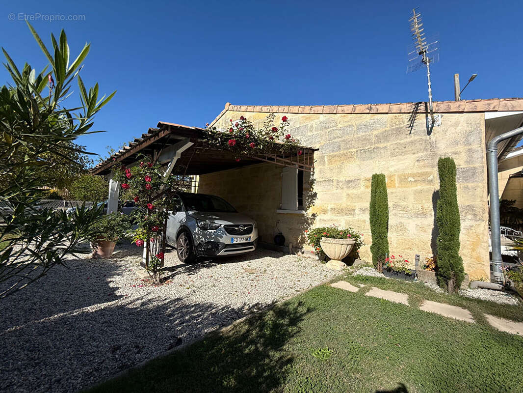 Maison à SAINT-DENIS-DE-PILE