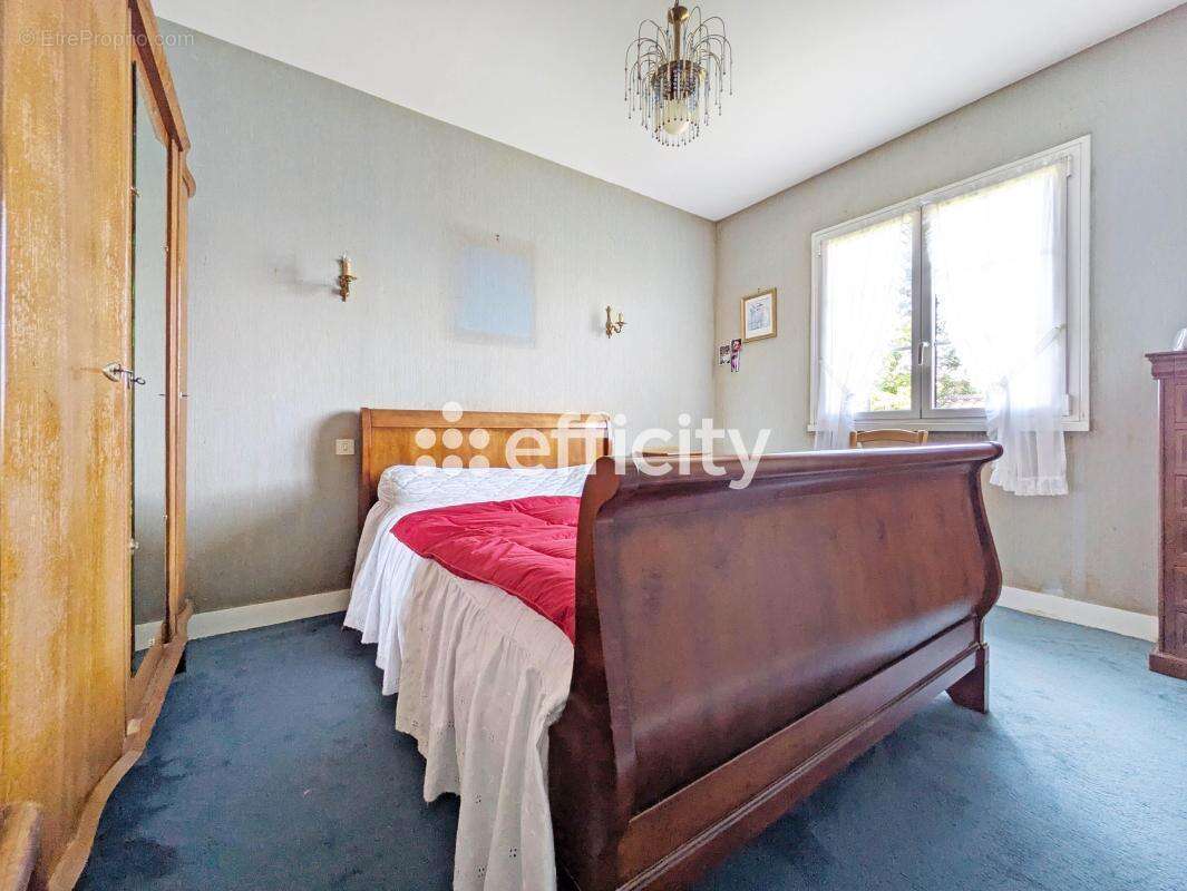 Maison 95 m² à Saint-Junien  - photo 5