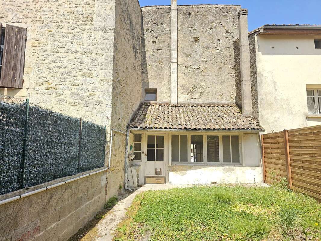 Maison à MONSEGUR