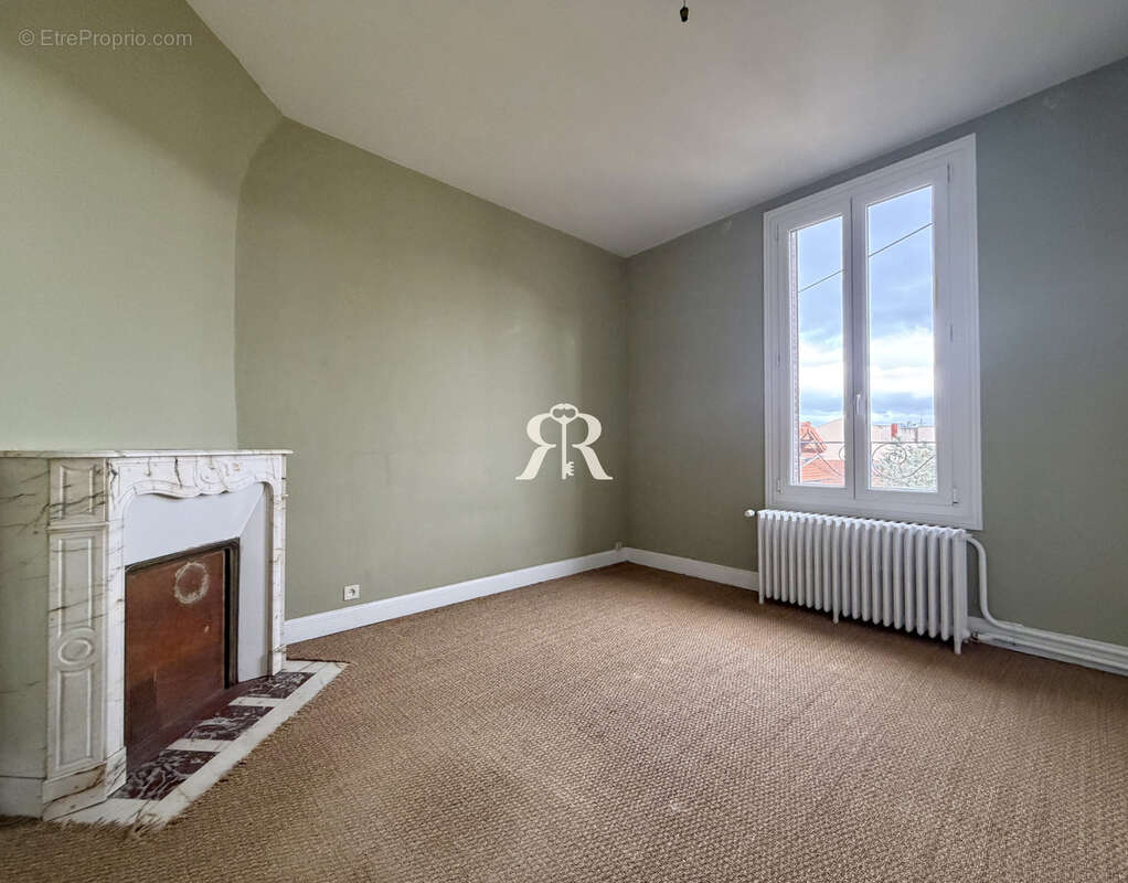 Maison à CLERMONT-FERRAND