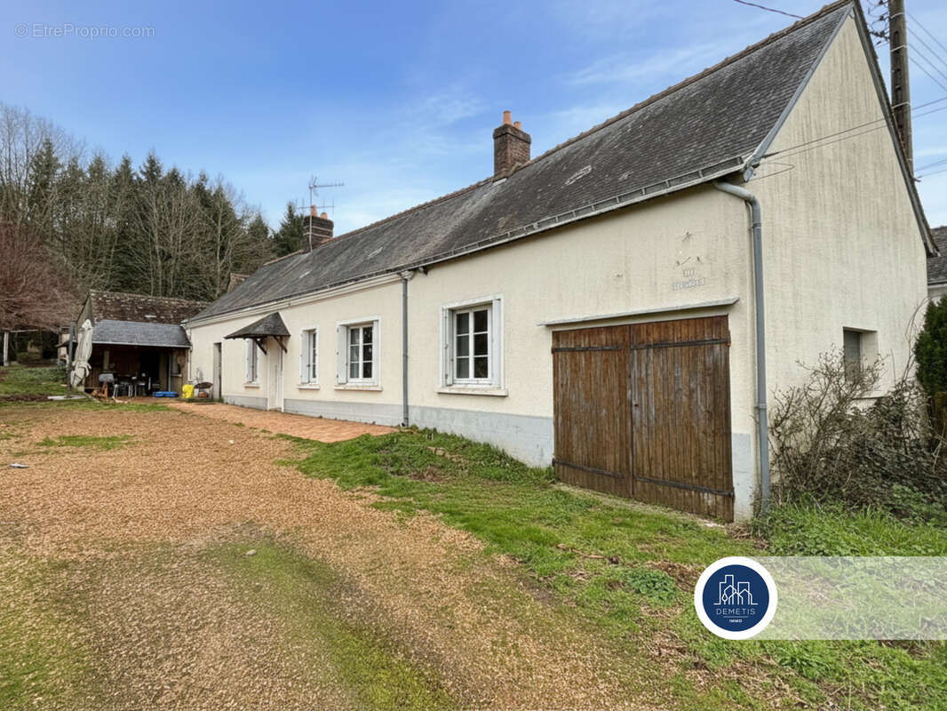 Maison à YVRE-LE-POLIN