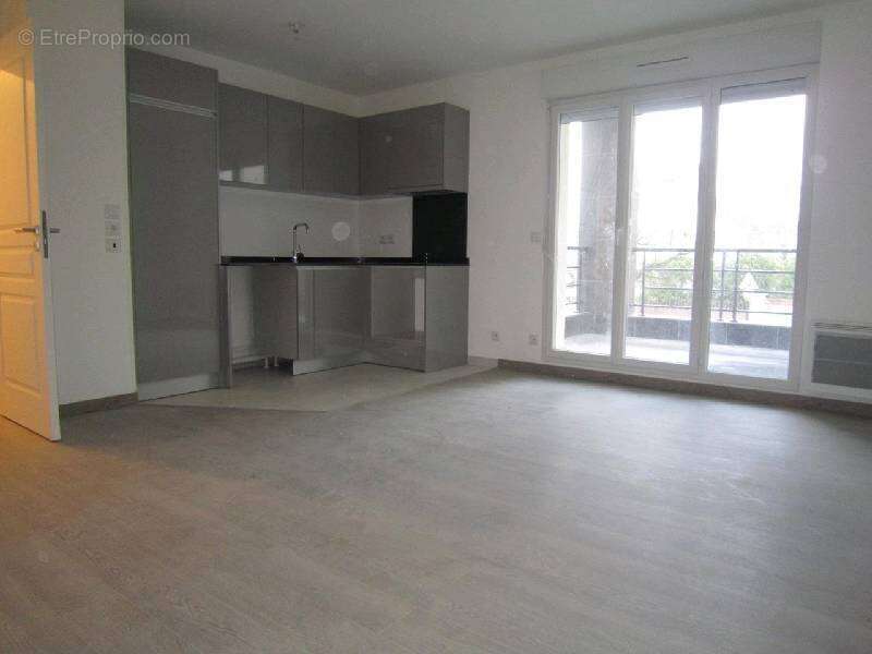 Appartement à NEUILLY-PLAISANCE