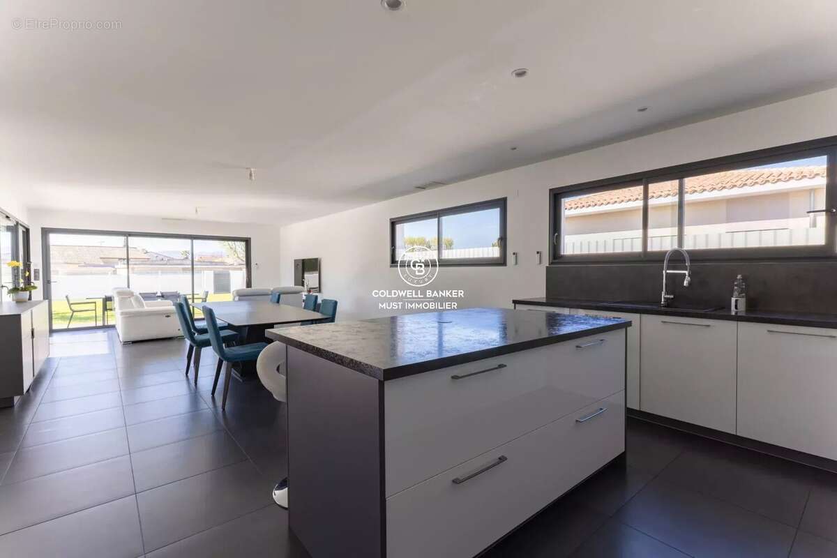 Maison à CORNEILLA-LA-RIVIERE