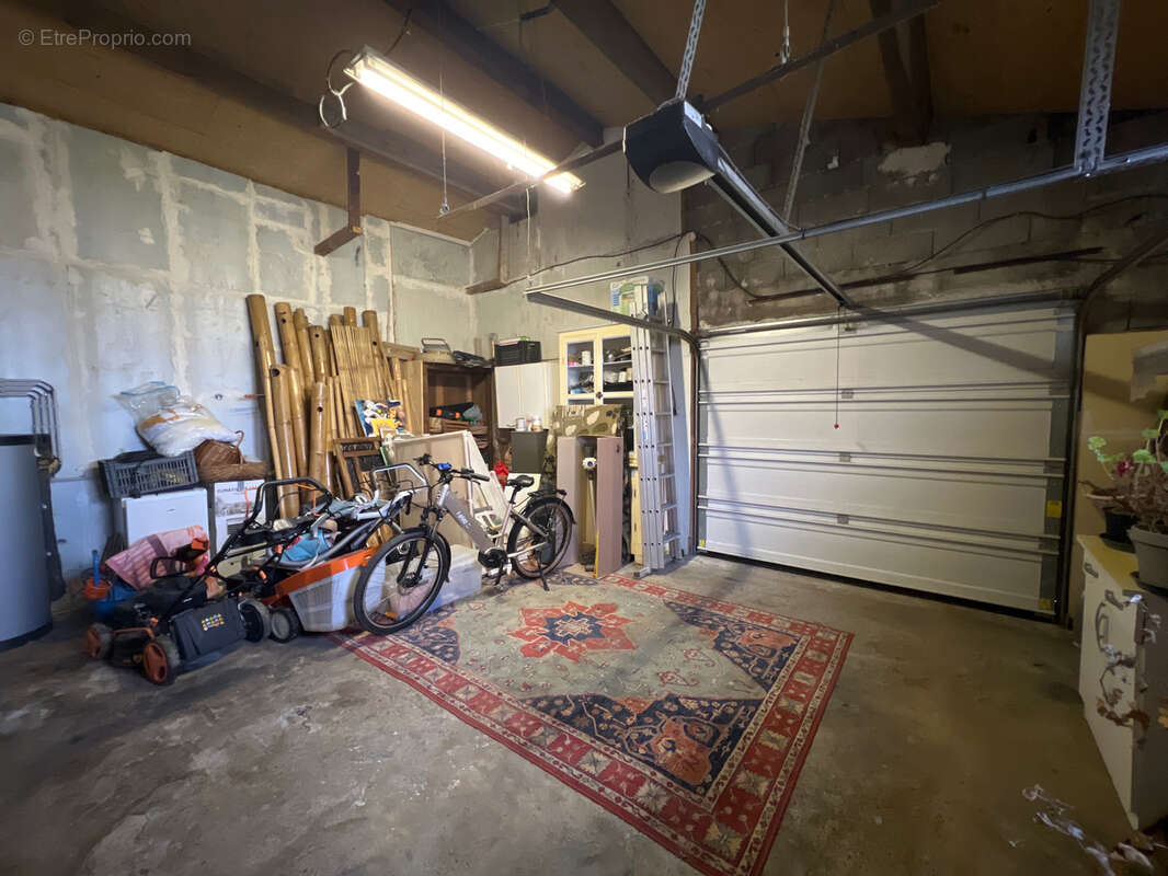 Maison à SAINT-ROMAIN-DE-LERPS