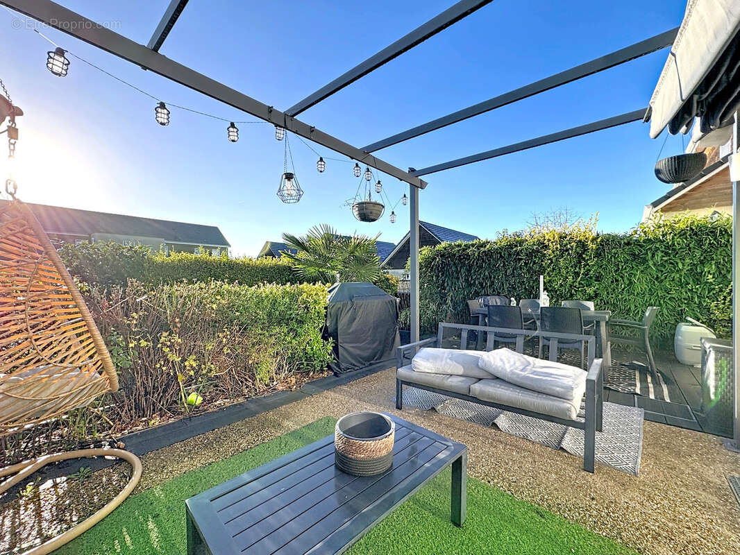 Maison à FRANQUEVILLE-SAINT-PIERRE