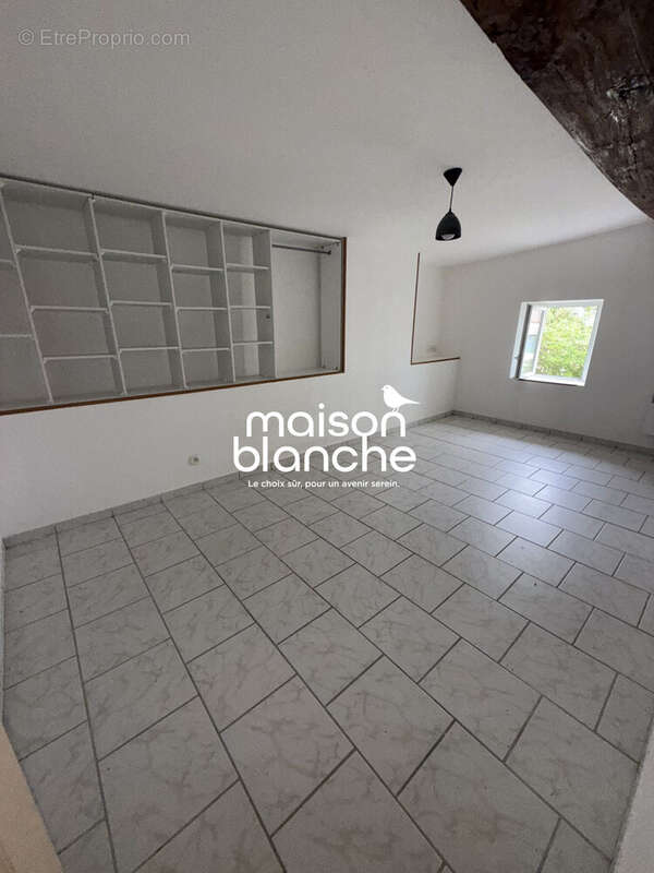 Maison 92 m² à Orignolles  - photo 6