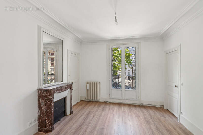Balcon filant 15m2 ! - 3 P - 2 chbres - 73 m2 - photo 8