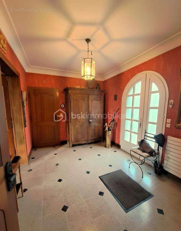 Maison à SAINT-LANGIS-LES-MORTAGNE