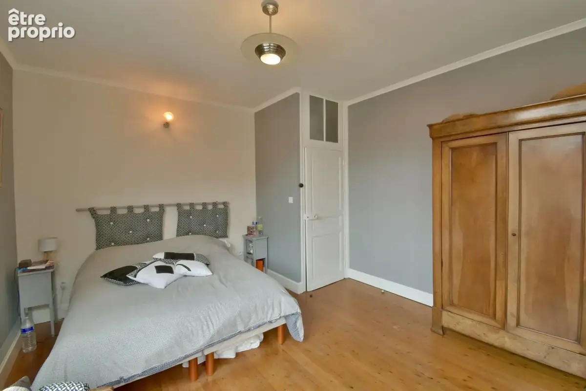 Maison de caractère – 205 m² habitables avec dependance et terrain - photo 5
