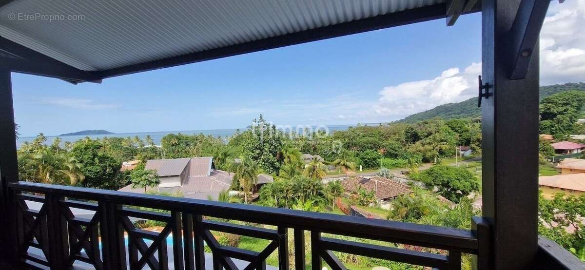 Maison à REMIRE-MONTJOLY