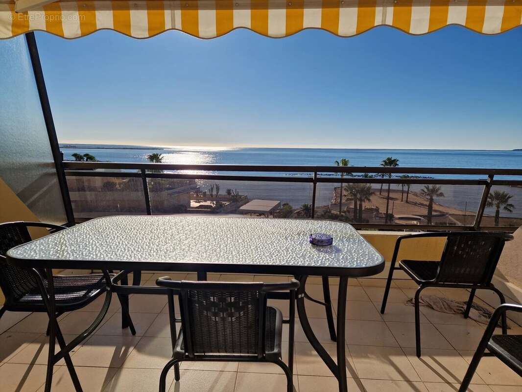 Appartement à SAINT-LAURENT-DU-VAR