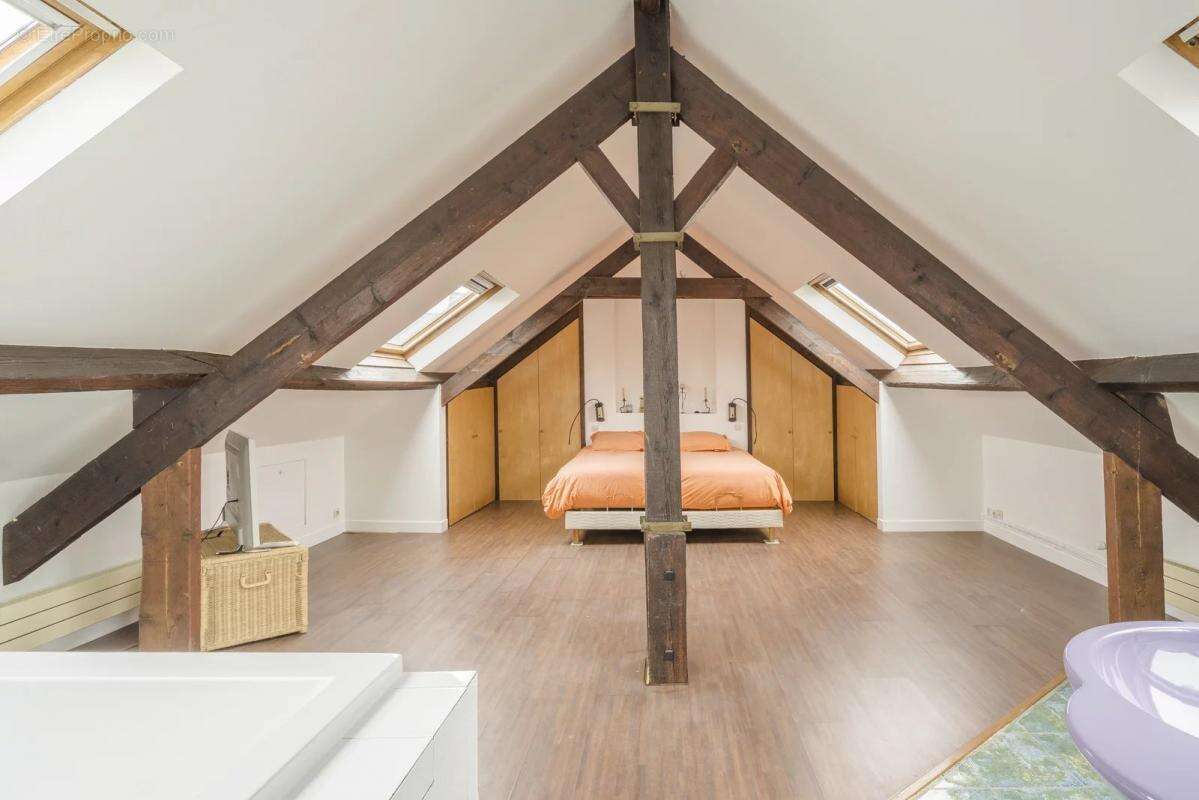 Maison à SAINT-MAUR-DES-FOSSES