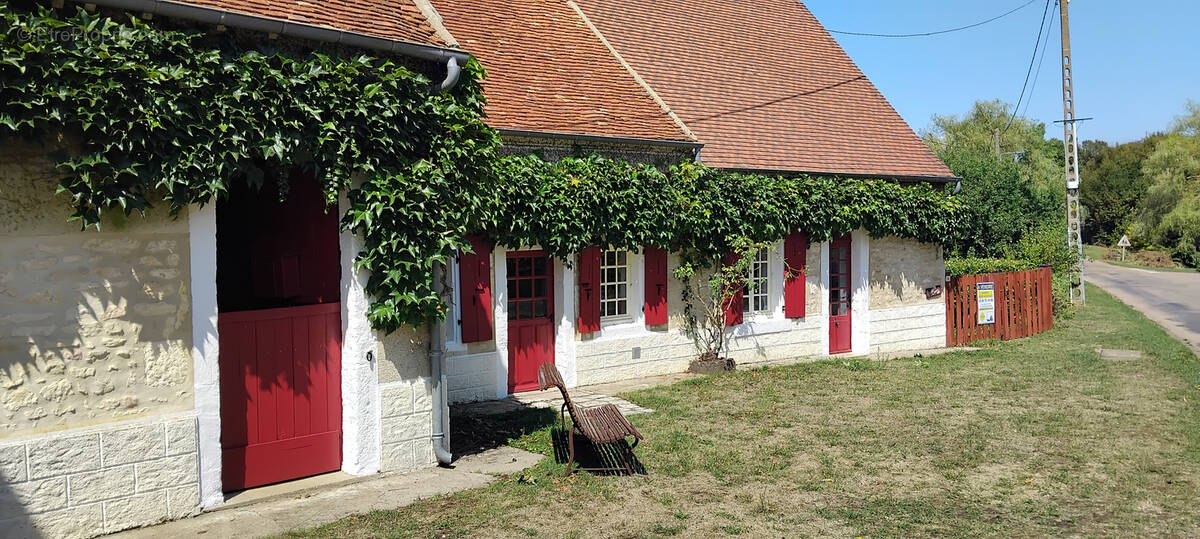 Maison à VIELMANAY