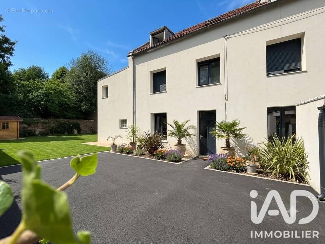 Photo 1 - Maison à CAMBRAI