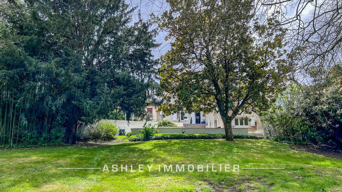 Maison à LE GUE-DE-VELLUIRE